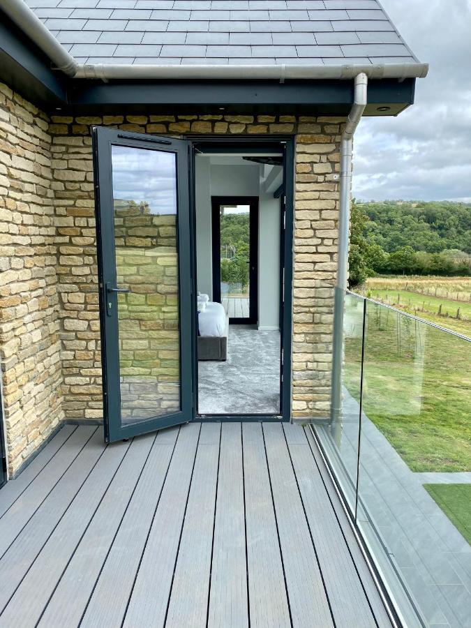 Stunning Modern Home Set In Beautiful Grounds. Bath Exterior photo